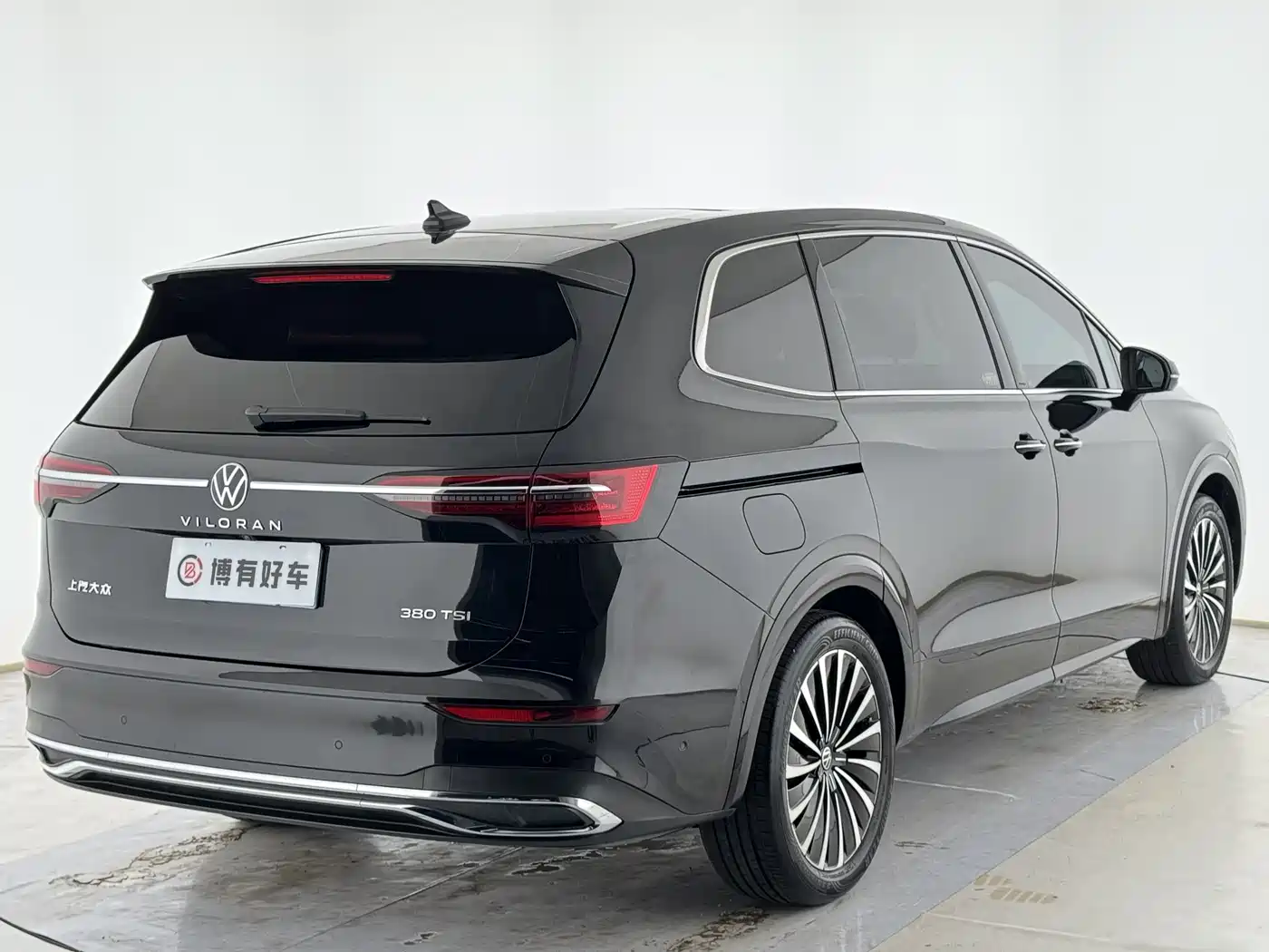 Volkswagen Viloran 2023 380TSI Premium Edition фото 9
