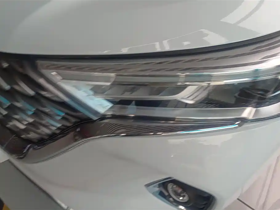 Haval M6 2021 PLUS 1.5T DCT Elite Smart Connect фото 5
