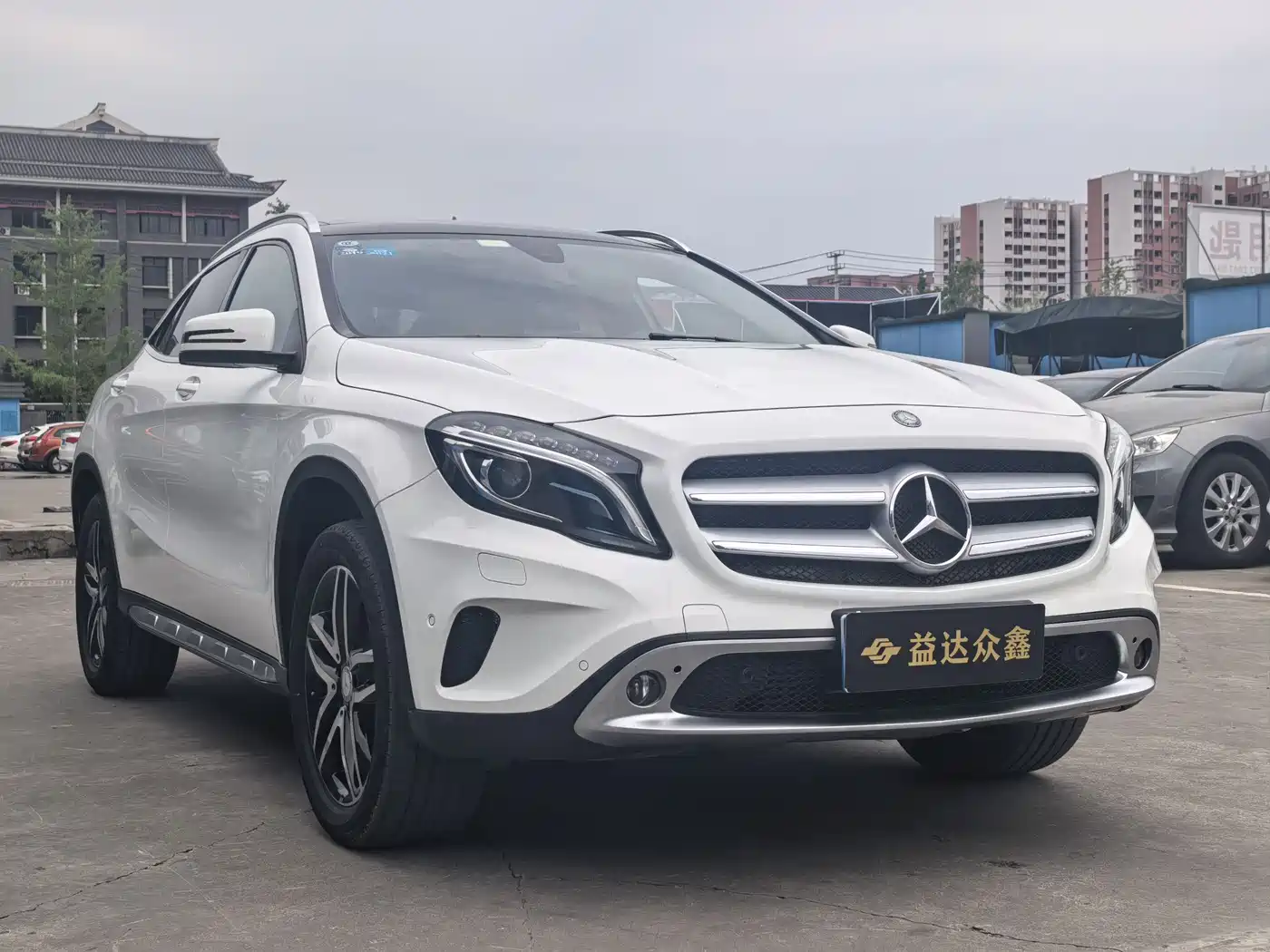 Mercedes-Benz GLA 2017 GLA 220 4MATIC Fashion фото 3