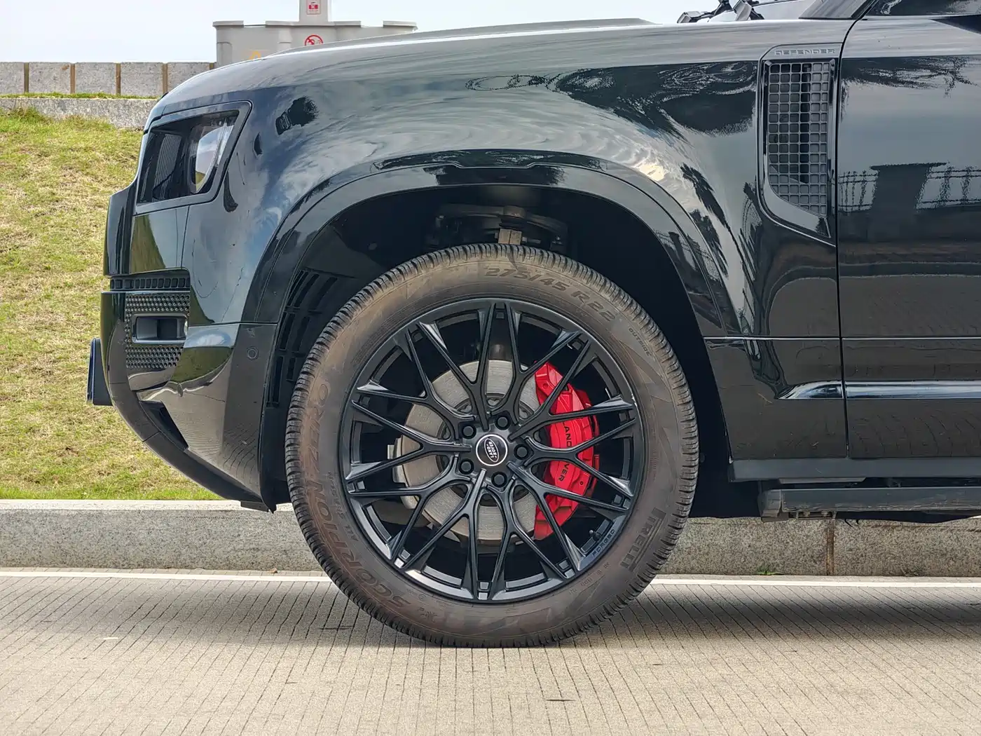 Land Rover Defender 2024 110 3.0T P400 X-DYNAMIC HSE фото 7