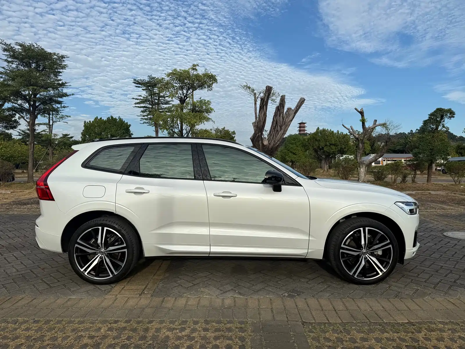 Фото 7 - Volvo XC60 Plug-in Hybrid