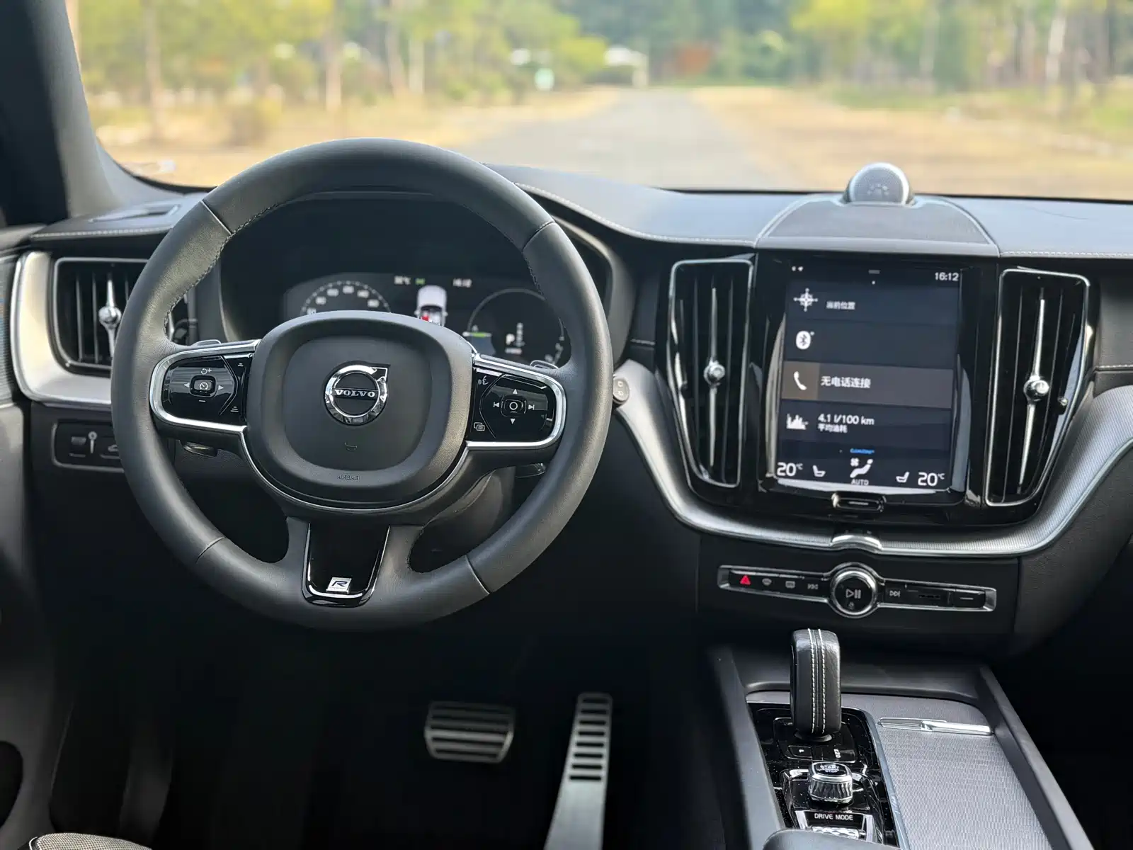 Фото 19 - Volvo XC60 Plug-in Hybrid