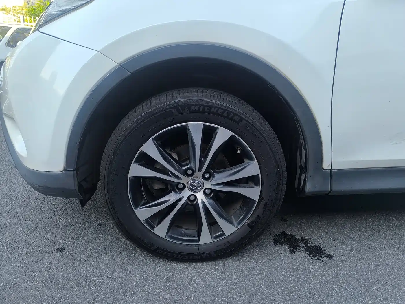 Toyota RAV4 Rongfang 2015 2.5L Automatic 4WD Elite Edition фото 6