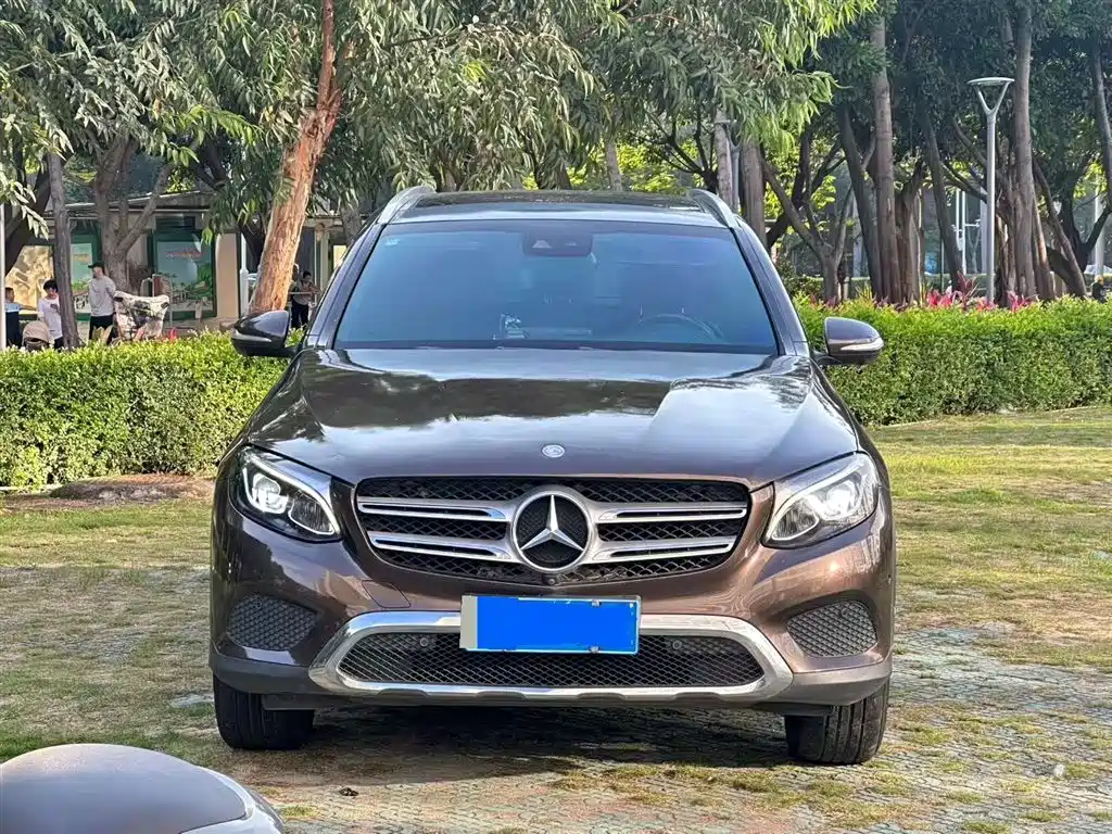 Mercedes-Benz GLC 2017 GLC 260 4MATIC Luxury фото 2