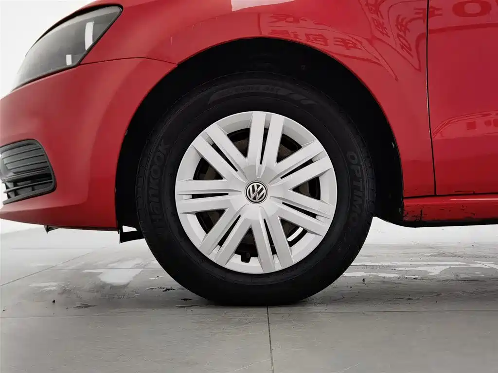 Volkswagen Polo 2016 1.4L Manual Trend фото 17