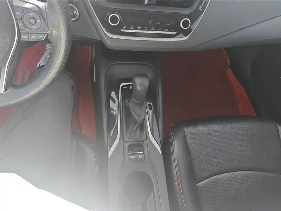 Toyota Corolla 2019 1.2T S-CVT GL-i Elite Edition фото 16