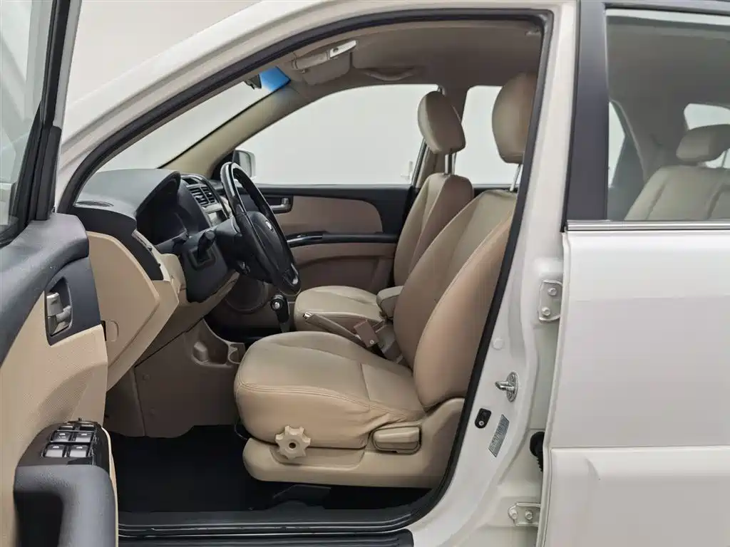 Kia Sportage 2013 2.0L Automatic 2WD GL фото 10