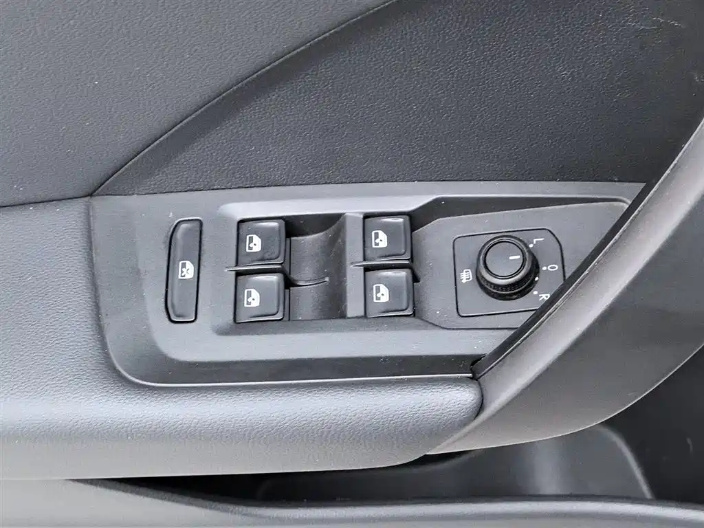 Volkswagen Tharu 2021 Model 280TSI 2WD Comfort Edition фото 9