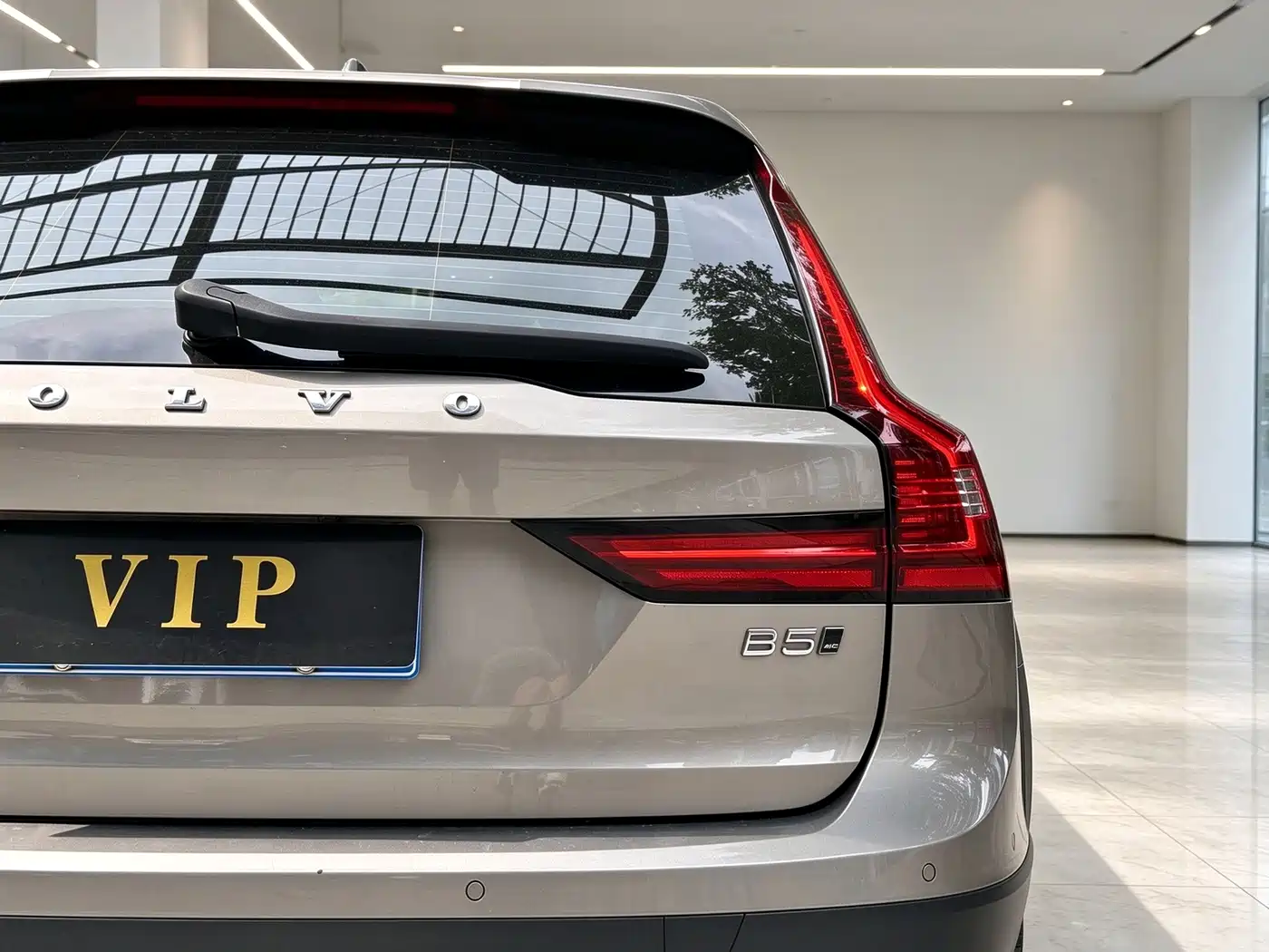 Volvo V90 2021 2021 Model Cross Country B5 AWD Premium Smart Edition