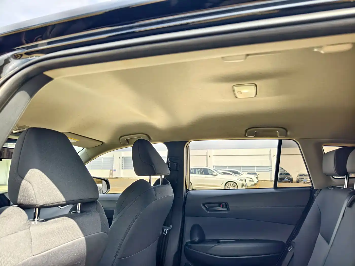 Toyota Frontlander 2024 2.0L CVT Elite Edition фото 9