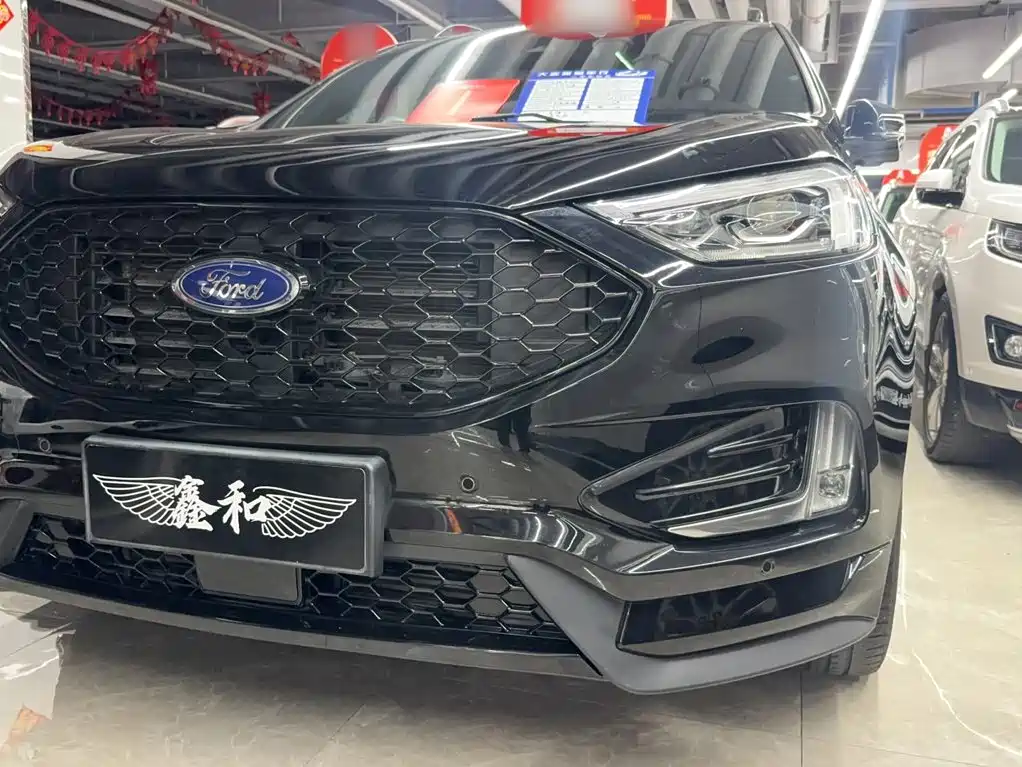Фото 7 - Ford Edge