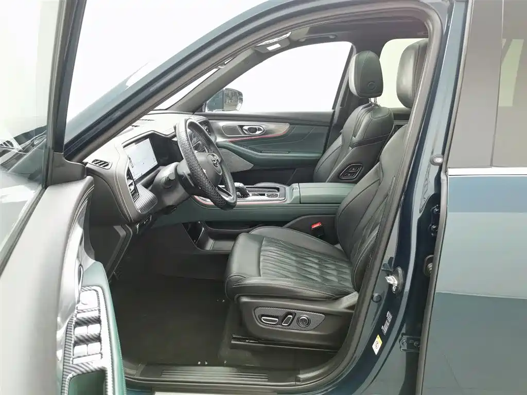 GAC Trumpchi Trumpchi GS8 2022 Pilot Series 2.0TGDI 2WD Premium Edition (6-Seater) фото 10