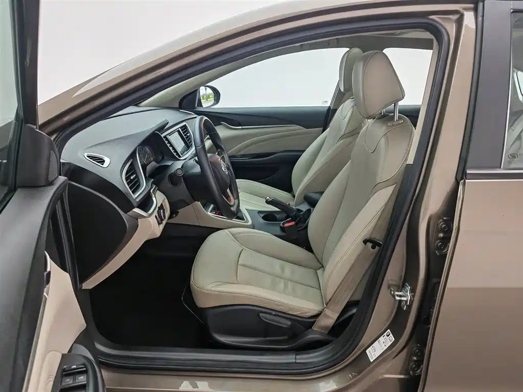 Buick Excelle 2017 15N Automatic Luxury фото 10