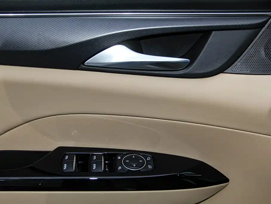 Buick GL8 2025 Land Business Class First Edition фото 29