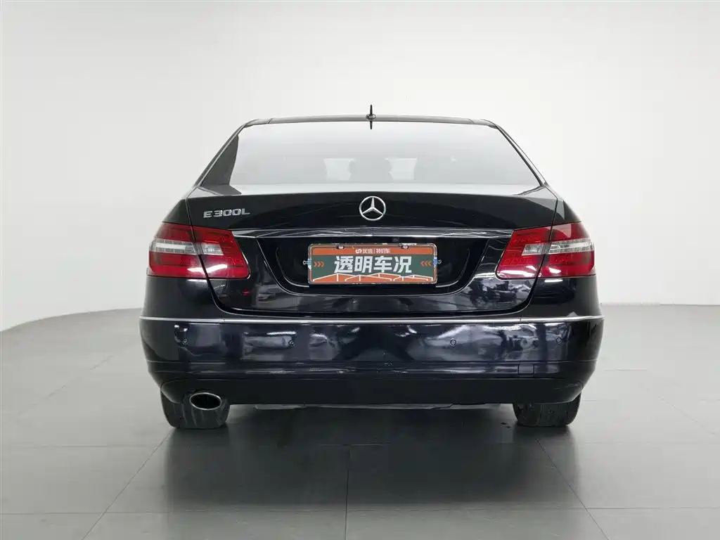 Mercedes-Benz E-Class 2012 E 260 L CGI Fashion Model фото 4