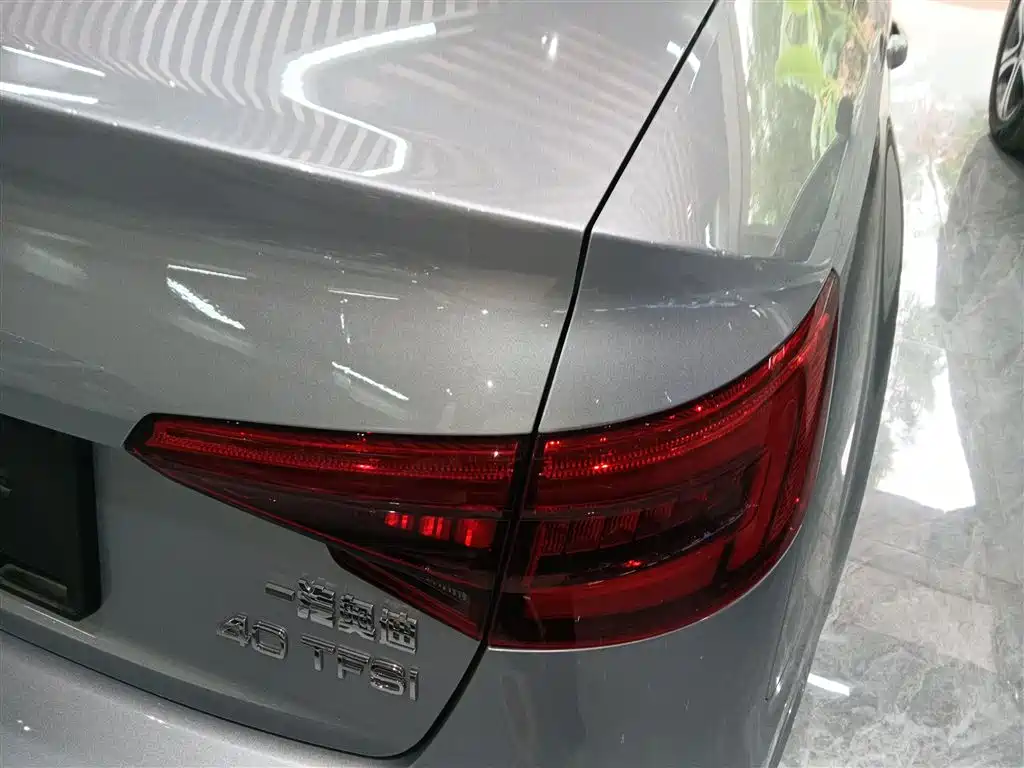 Audi A4L 2017 40 TFSI Fashion Edition фото 8