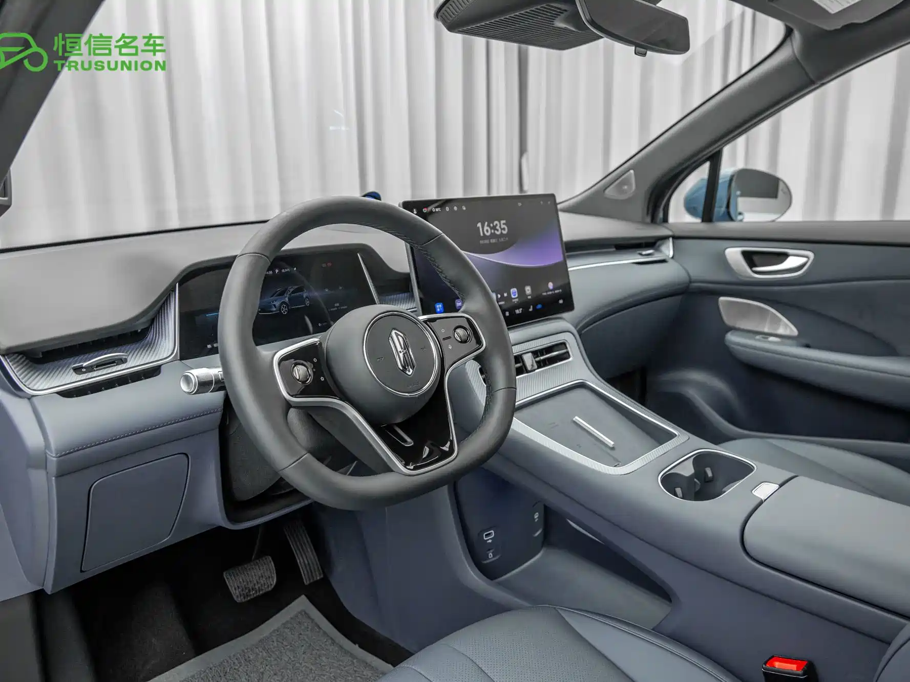 صورة 8 - Shangjie SUV