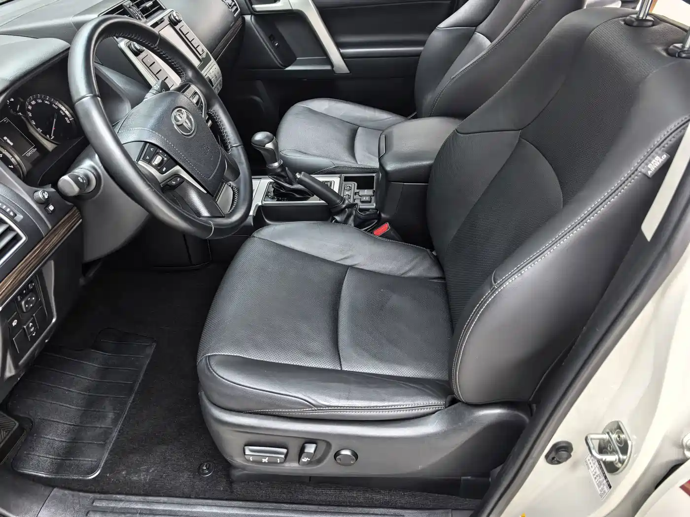 Toyota Prado 2019 2019 3.5L Automatic TX-L Zunxiang Edition