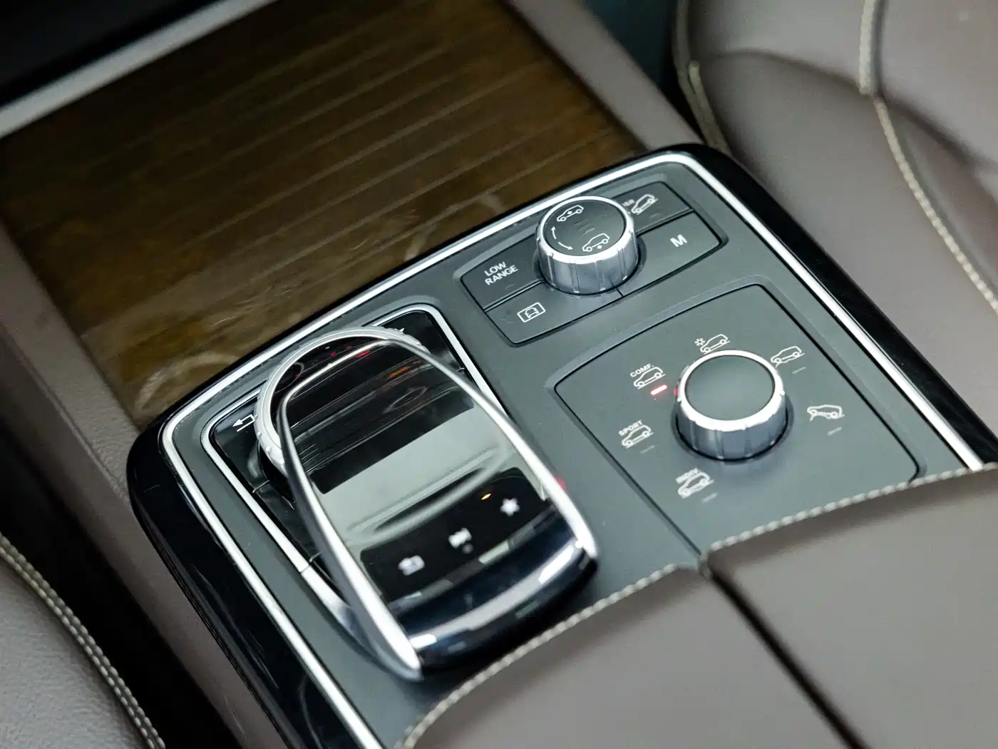 Mercedes-Benz GLS 2018 Facelift GLS 400 4MATIC Sport фото 15