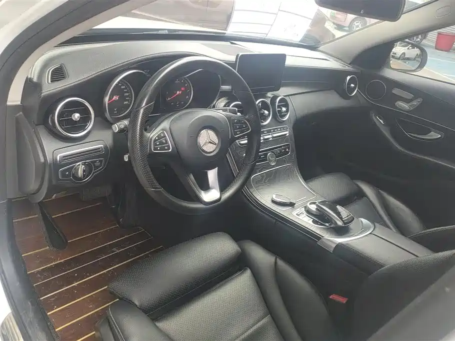 Mercedes-Benz C-Class 2016 C 200 L Sport фото 12
