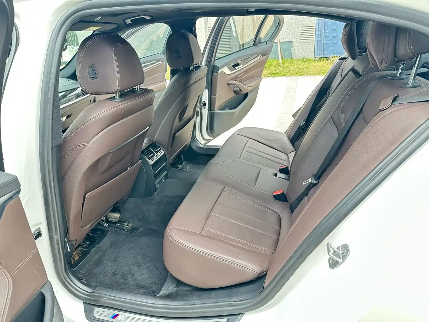 BMW 5 Series 2019 525Li M Sport Package фото 10