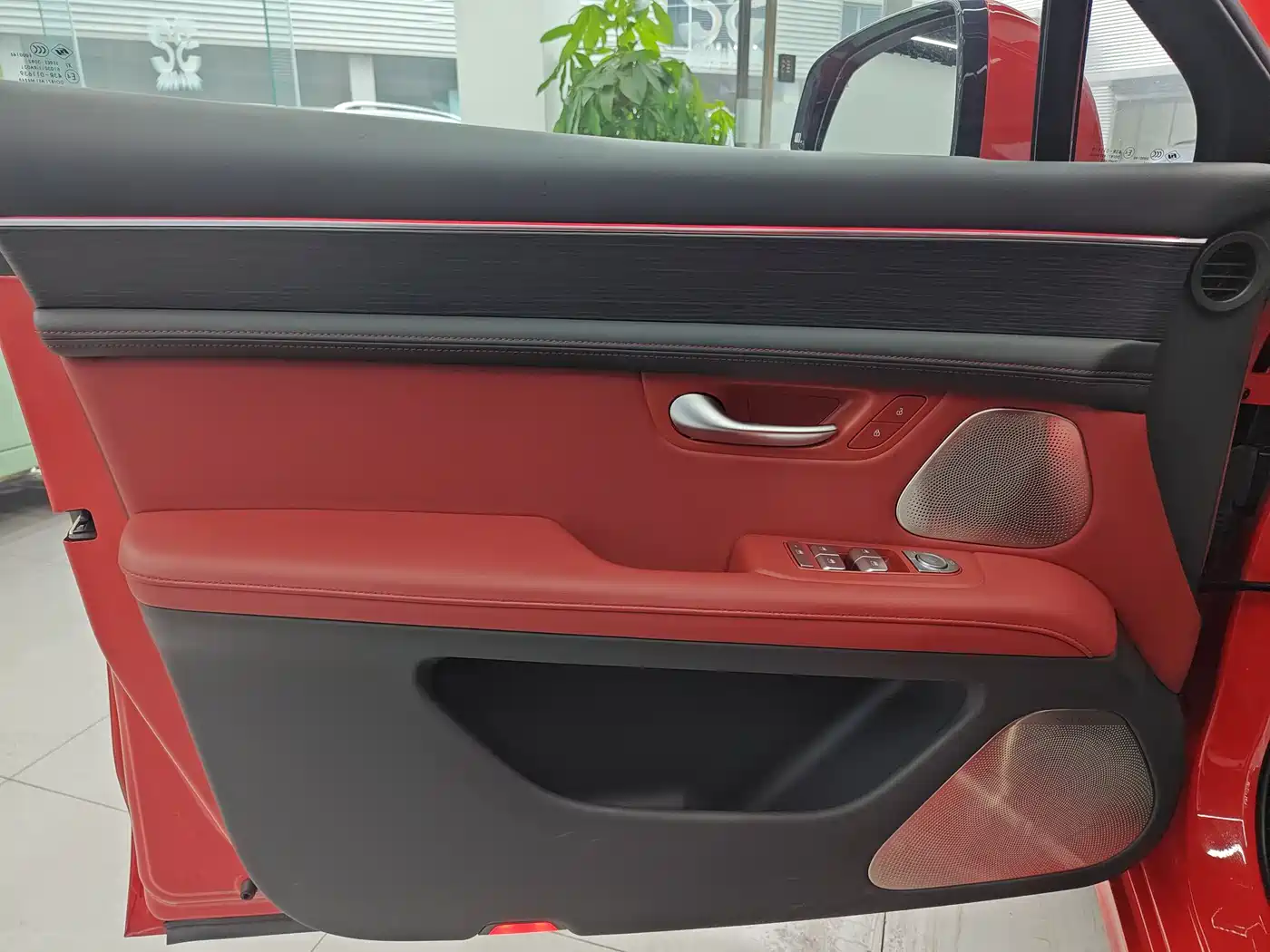 AITO Wenjie AITO M5 2024 Extended Range Max RWD Advanced Smart Driving Edition фото 14