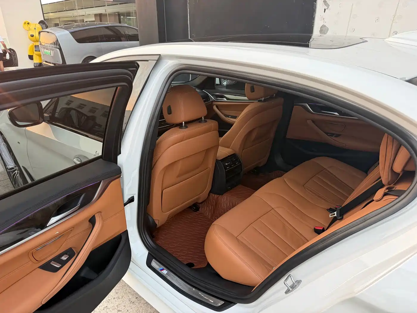 Photo 5 - BMW 5 Series