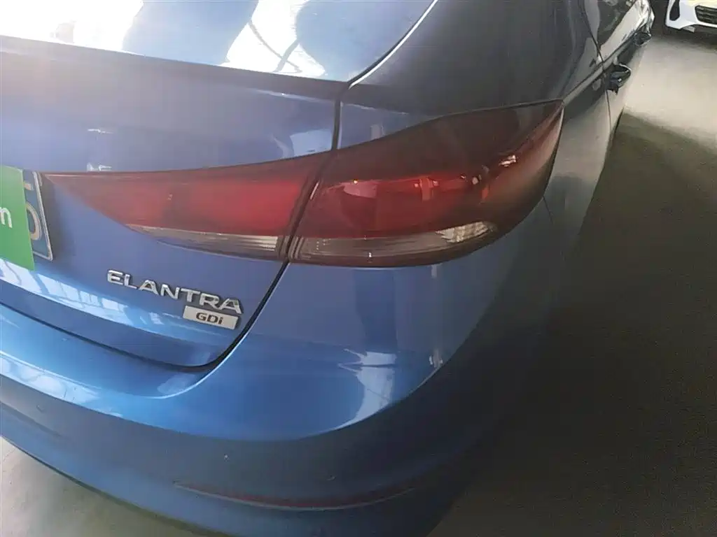 Hyundai Elantra 2016 Model 1.6L Automatic Smart Elite фото 8