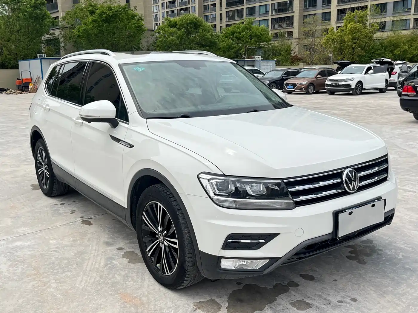 Volkswagen Tiguan L 2021 330TSI Automatic 2WD Smart фото 3