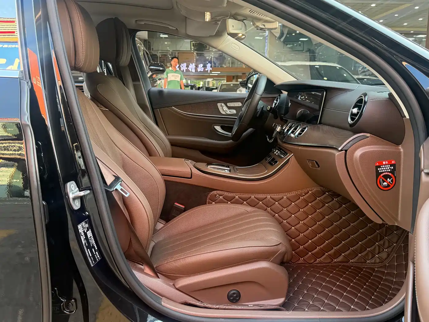 Mercedes-Benz E-Class 2020 Facelift E 300 L Exclusive фото 12