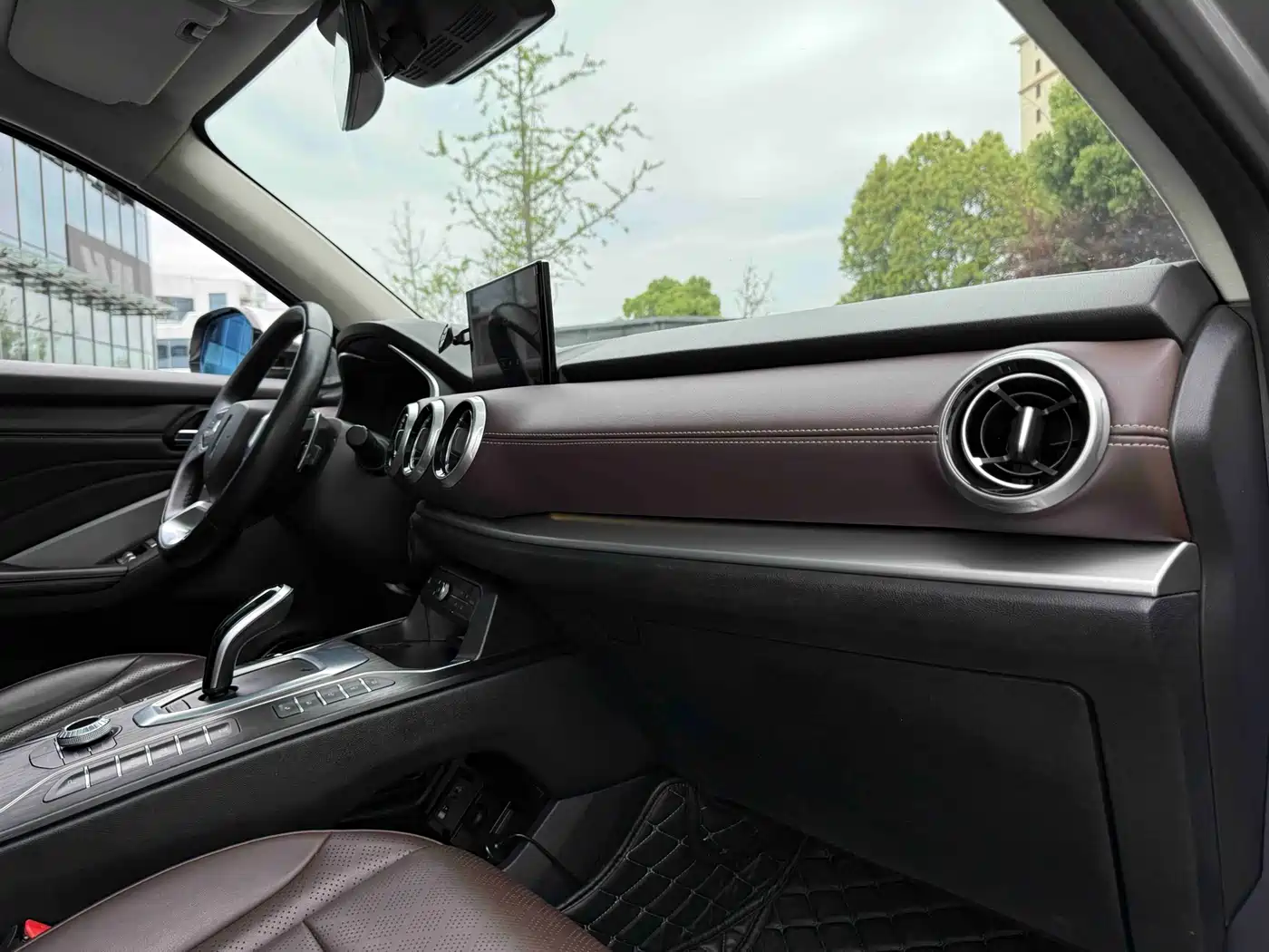 WEI PAI WEI BRAND VV6