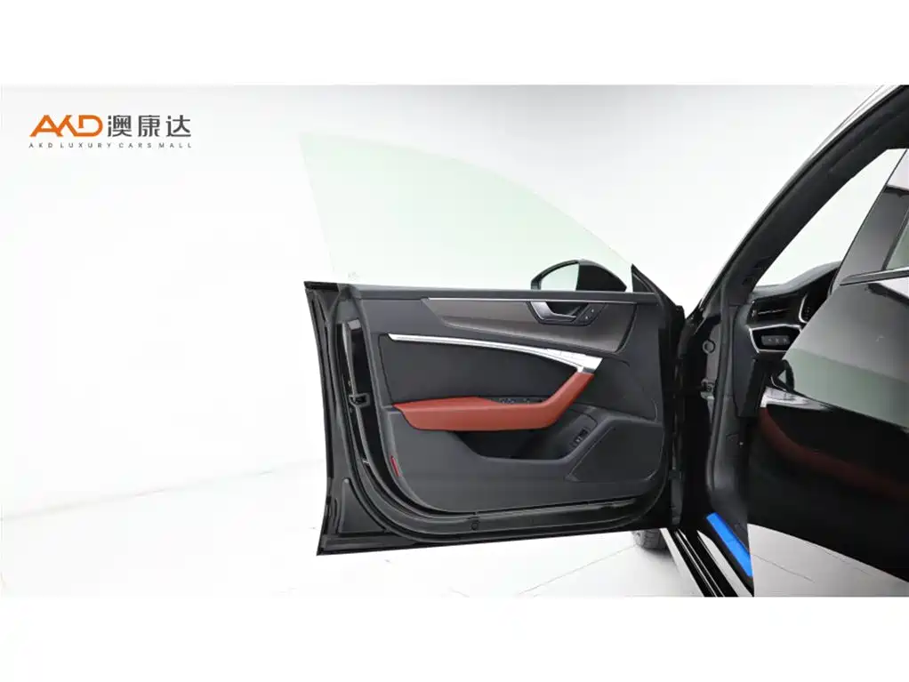 Audi A7L 2023 45 TFSI quattro S-line Black Warrior Edition фото 10