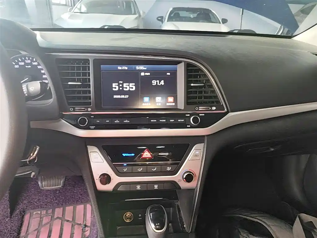 Hyundai Elantra 2016 Model 1.6L Automatic Smart Elite фото 13