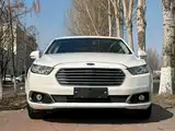 Фото 2 - Ford Taurus