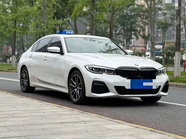 BMW 3 Series 2022 320Li M Sport Package — фото 3