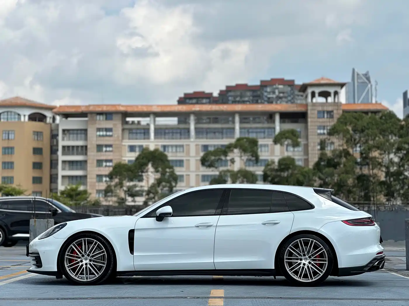 Porsche Panamera 2017 Panamera 4 Sport Turismo 3.0T фото 7