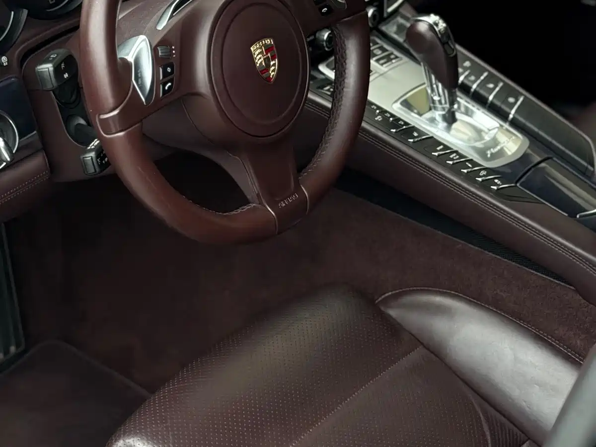 Porsche Panamera 2014 Panamera 3.0T фото 10