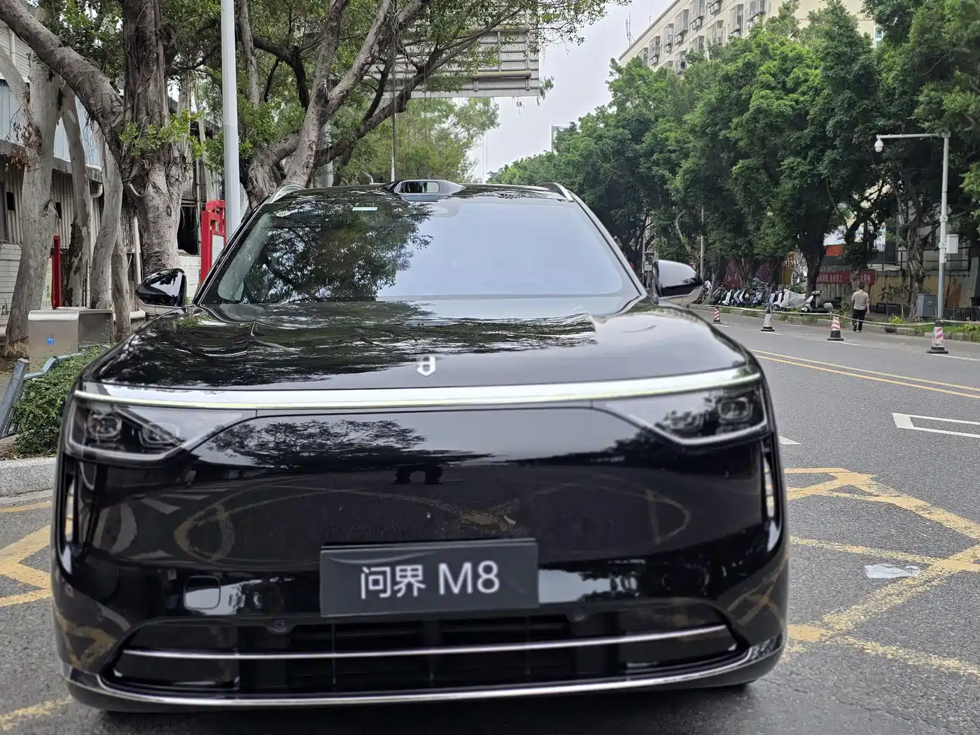 AITO Wenjie AITO M8 2025 Extended Range Max 37kWh 5-Seater фото 2