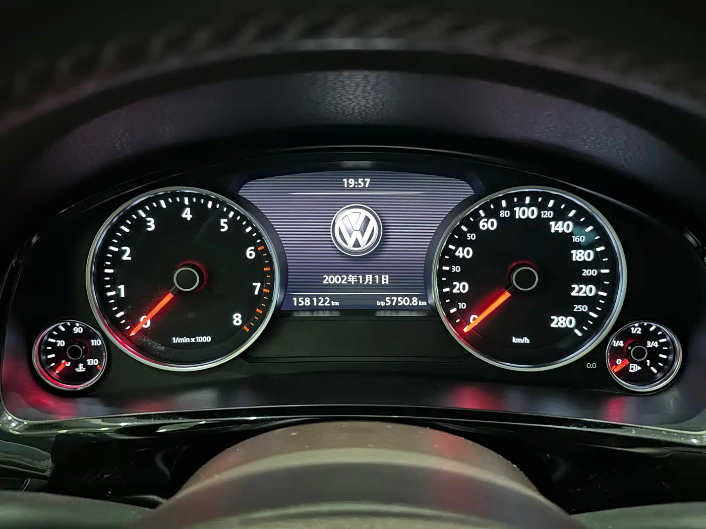 Volkswagen Touareg 2017 3.0TSI Explorer Edition фото 14