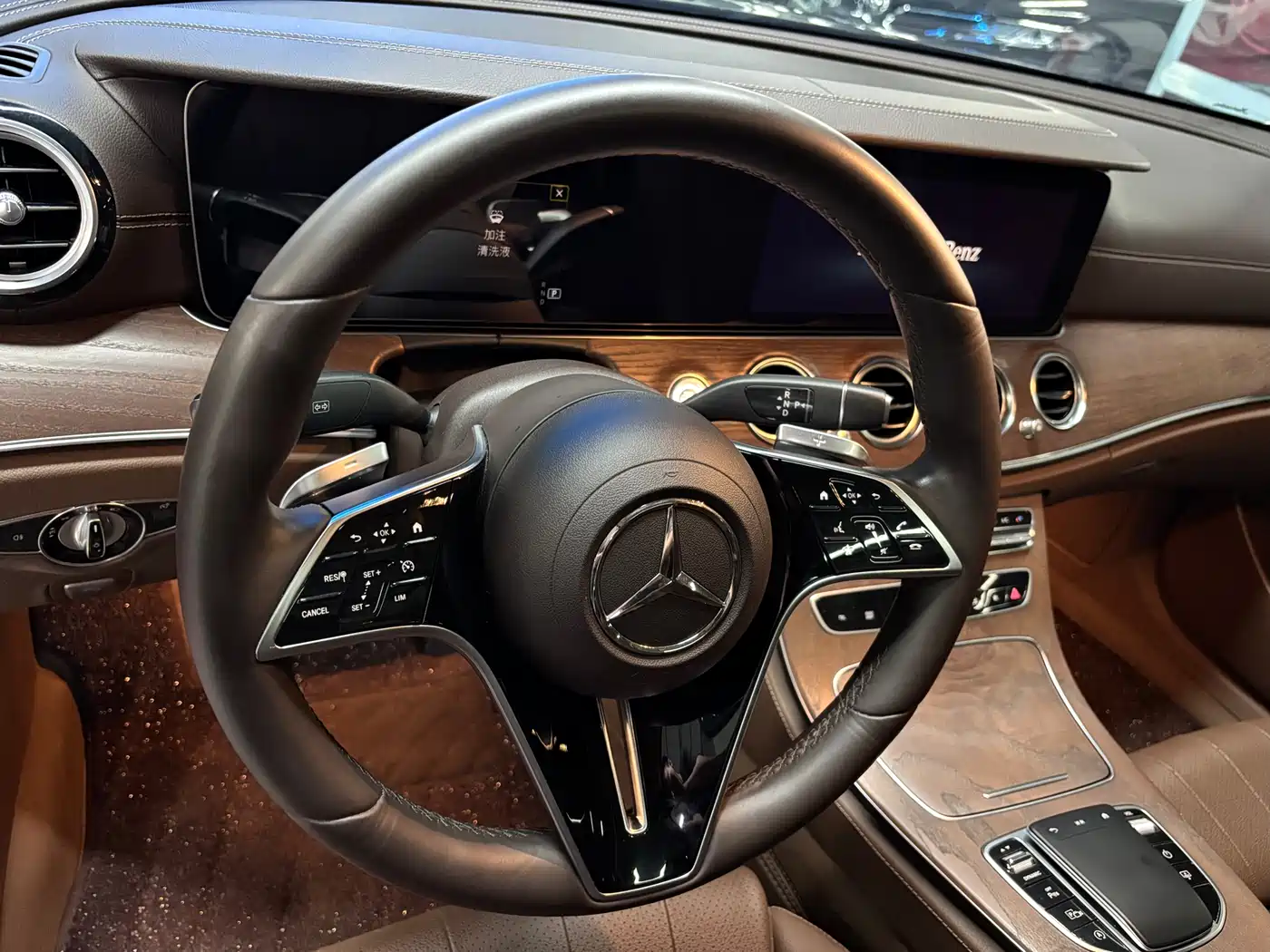 MERCEDES-BENZ E CLASS