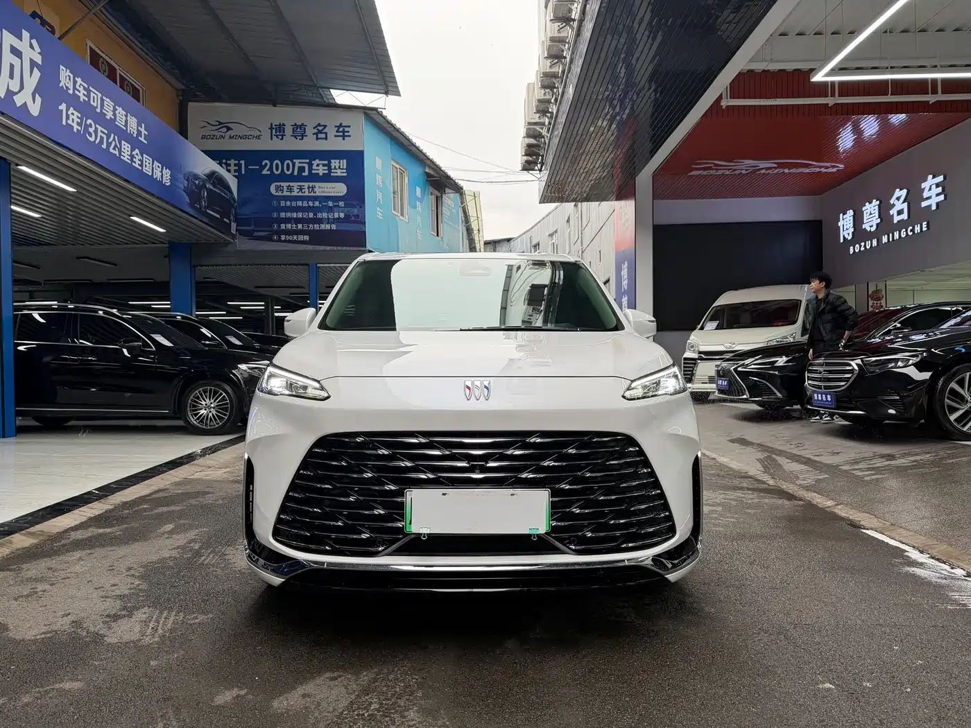 BUICK GL8 NEW ENERGY