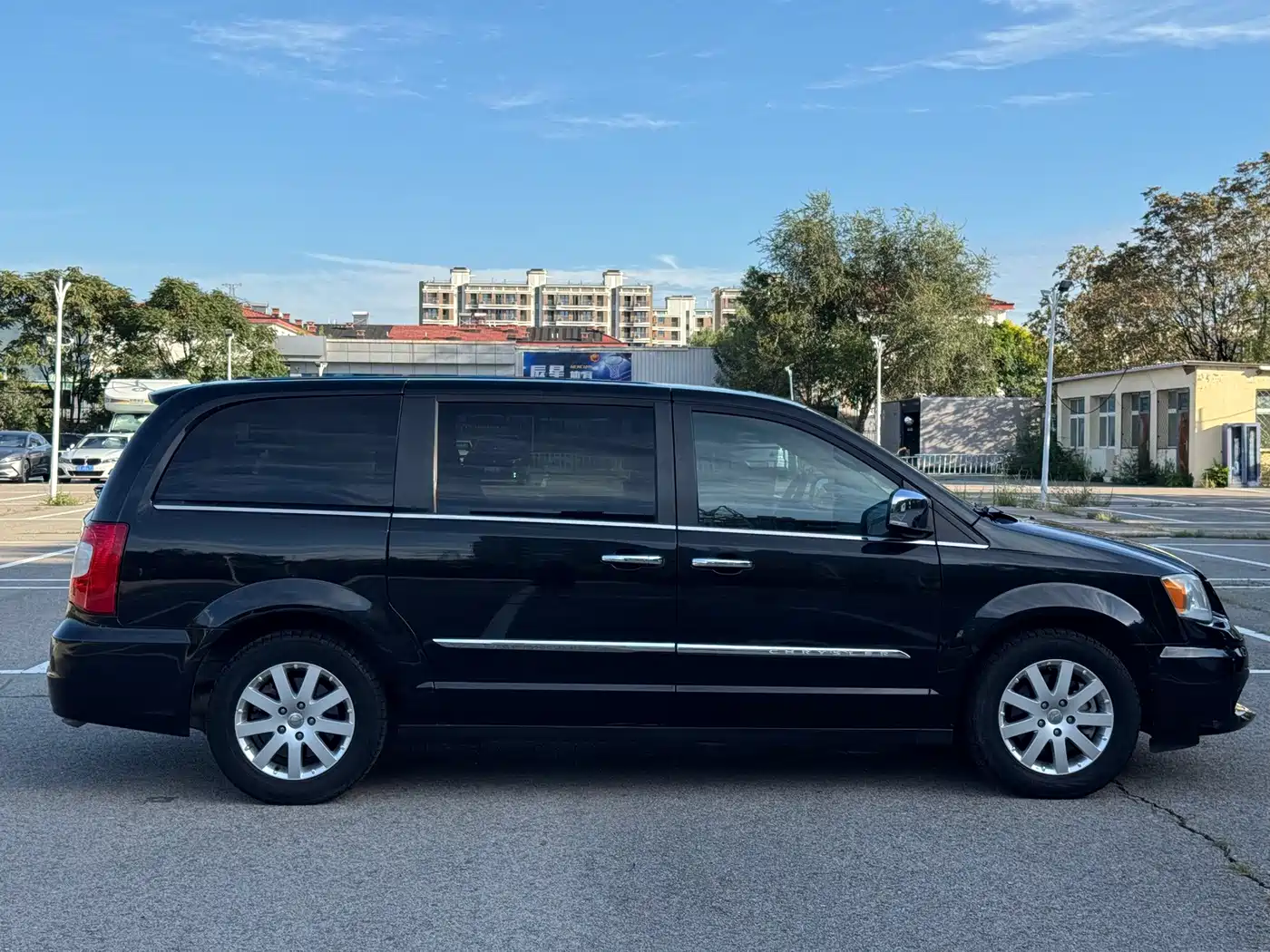 Chrysler Grand Voyager (Import) 2014 2013 3.6L Luxury Edition