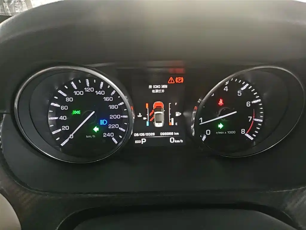 Land Rover Discovery Sport (Import) 2015 2.0T HSE Luxury фото 12