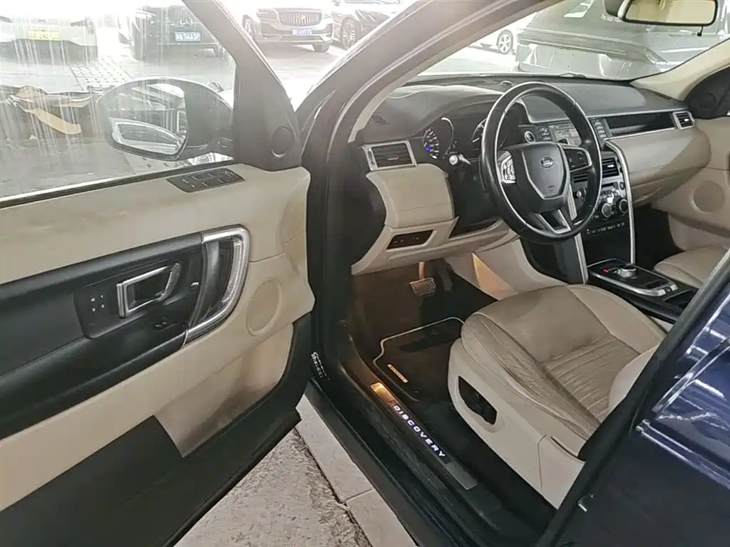 Land Rover Discovery Sport (Import) 2015 2.0T HSE Luxury фото 16