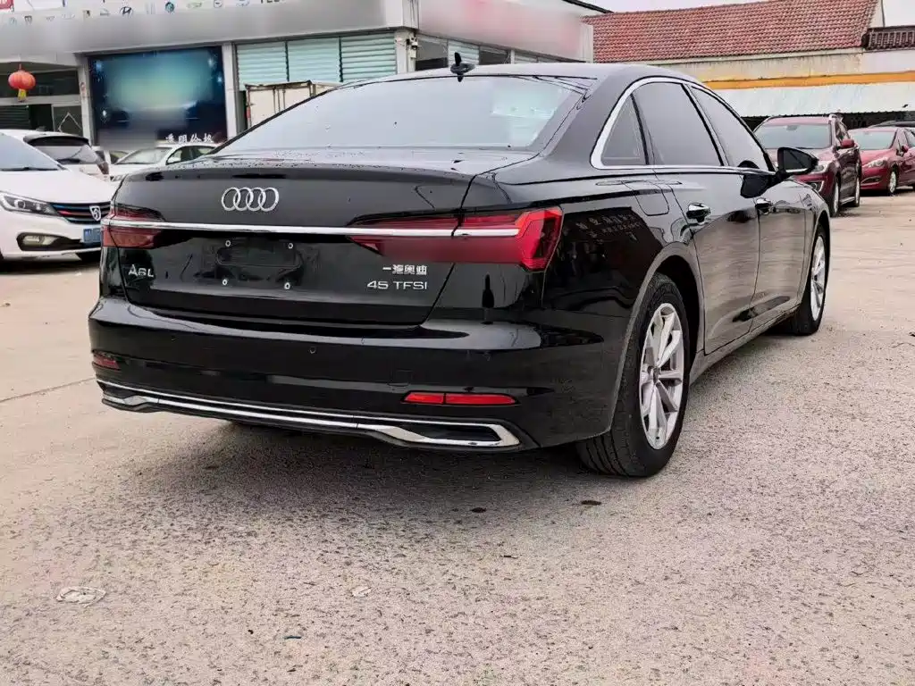Photo 7 - Audi A6L