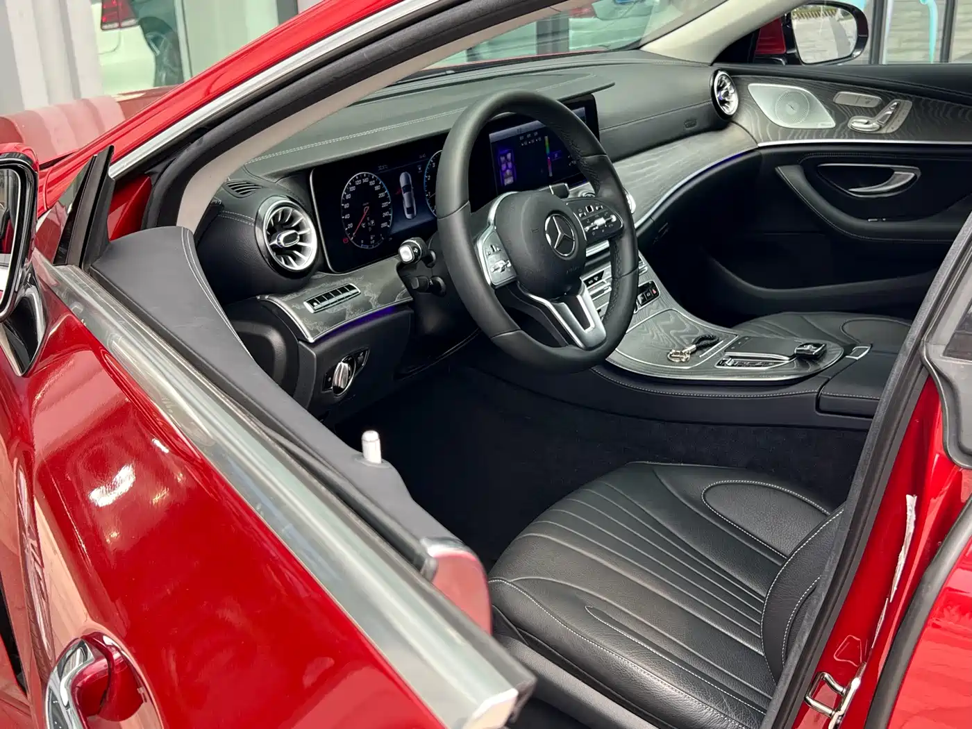 Mercedes-Benz CLS 2018 CLS 300 Luxury фото 51