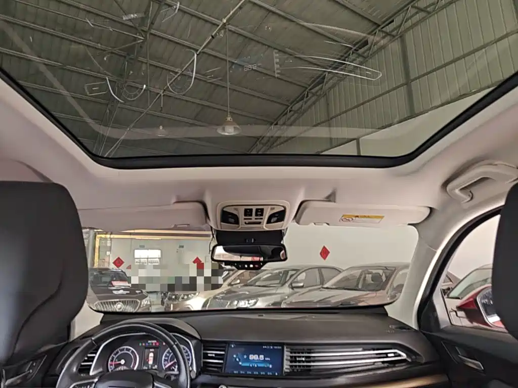 Photo 18 - Haval H6