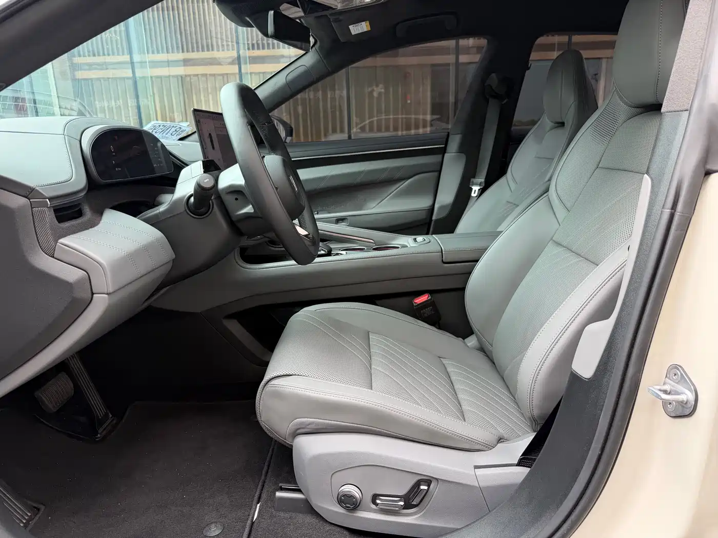 ZEEKR EXTREME KRYPTON 001