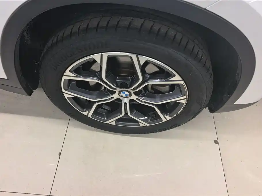 BMW X1 2022 sDrive25Li Leading фото 6