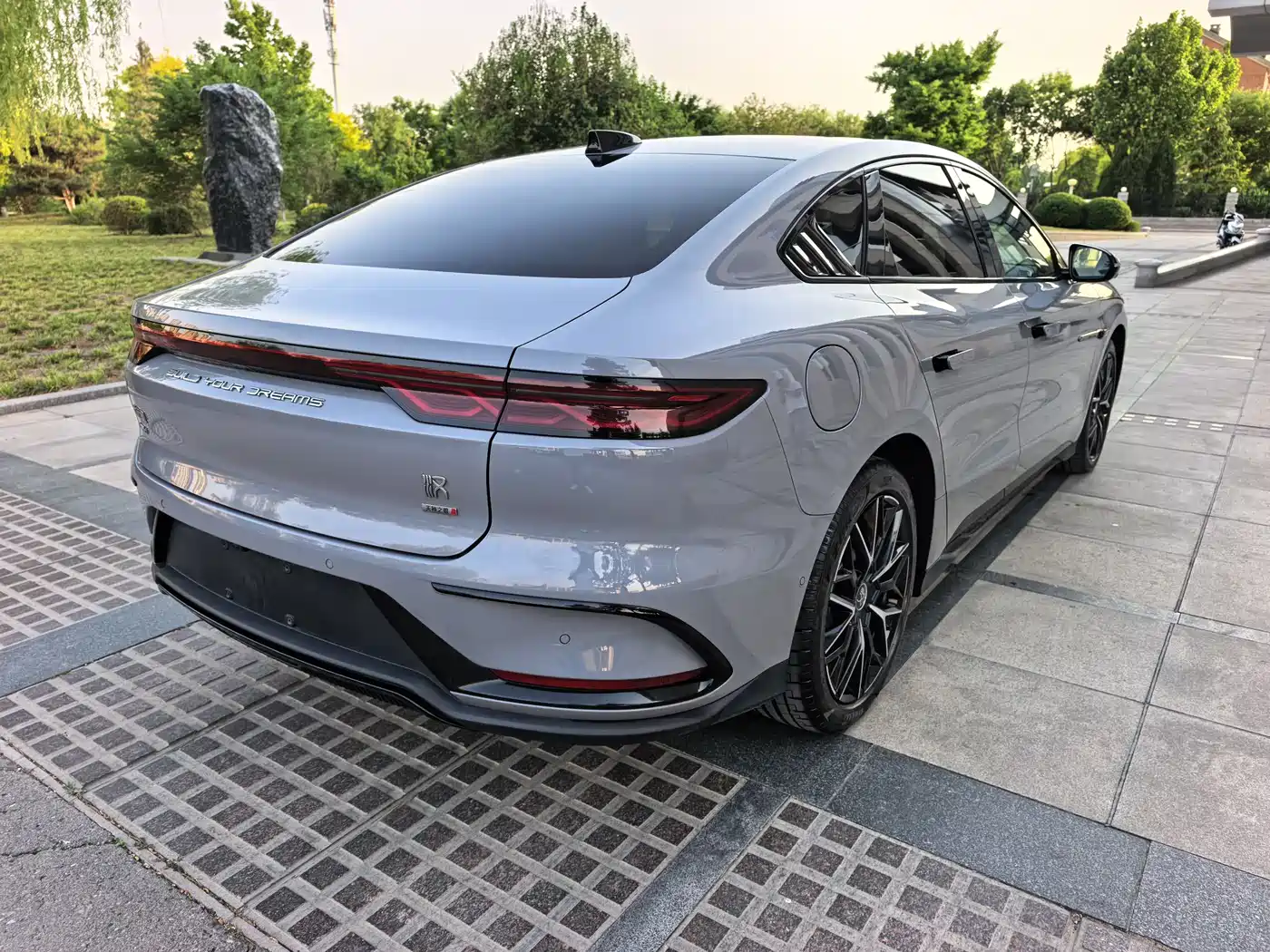 BYD HAN